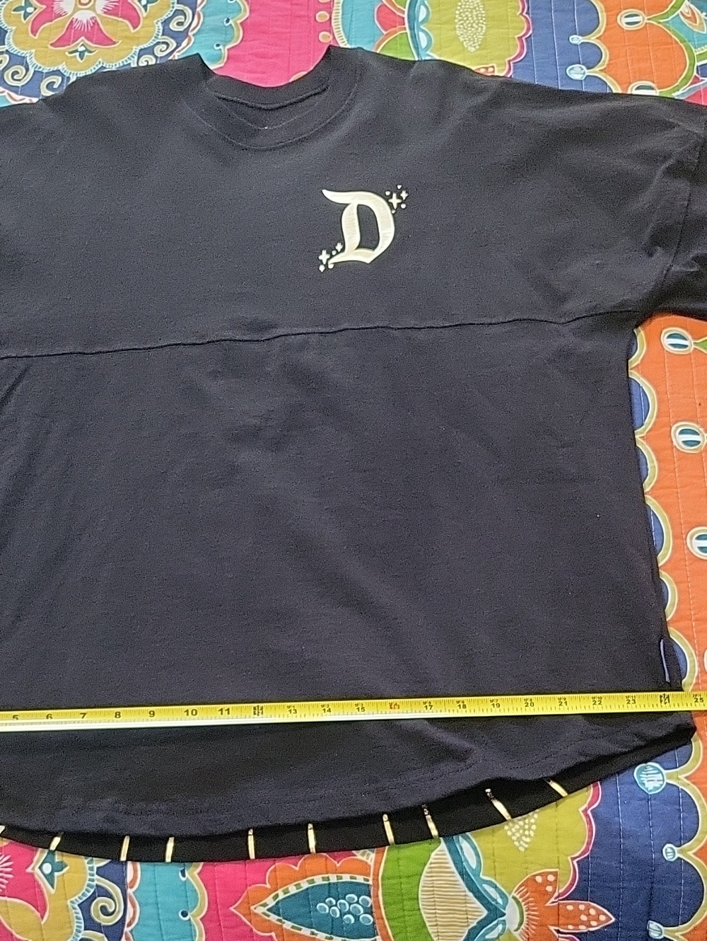 Disneyland Black and Gold Disney Spirit Jersey with Castle on the Back Size XL - Picture 11 of 12